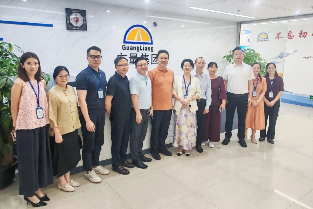 J9游戏集团丨贵州大数据局领导莅临参观，共探实景三维+数据要素资产化驱动的AI融合发展